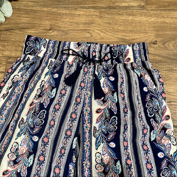 New Direction Pants - Picture 2 of 3